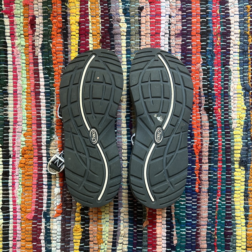 Chacos Women’s size 10 - Picture 2 of 3